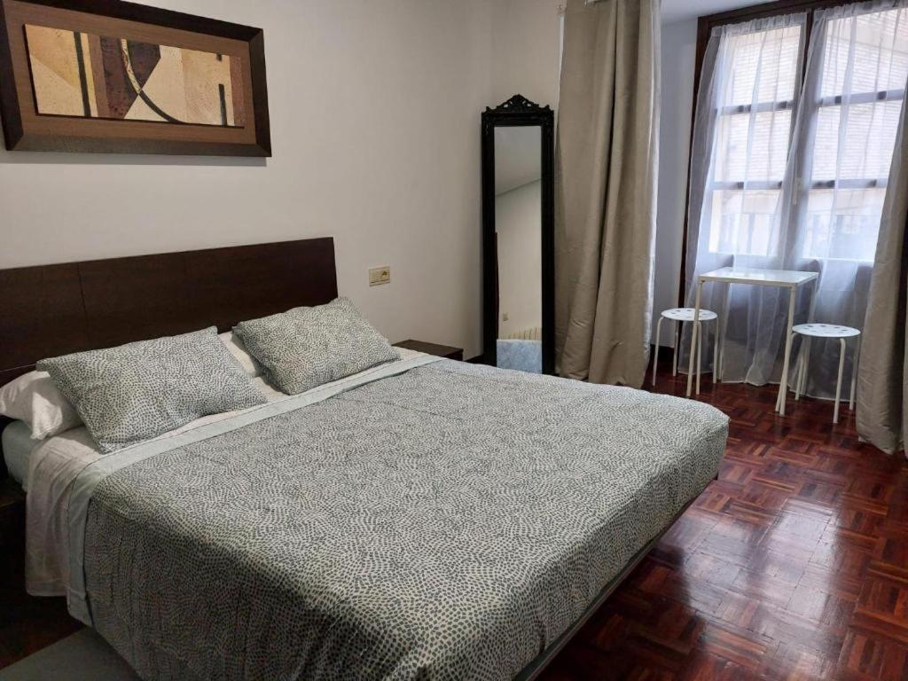 Casa Caminante - Habitacion Leilighet Pamplona Eksteriør bilde